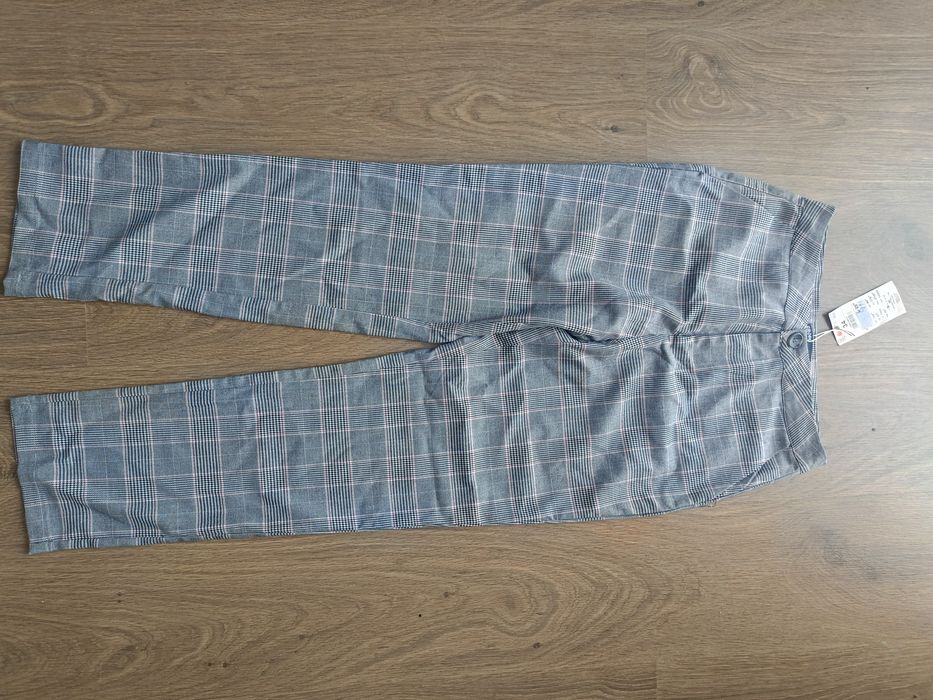 Spodnie w kratkę z materiału Cropp nowe 34 Xs szare