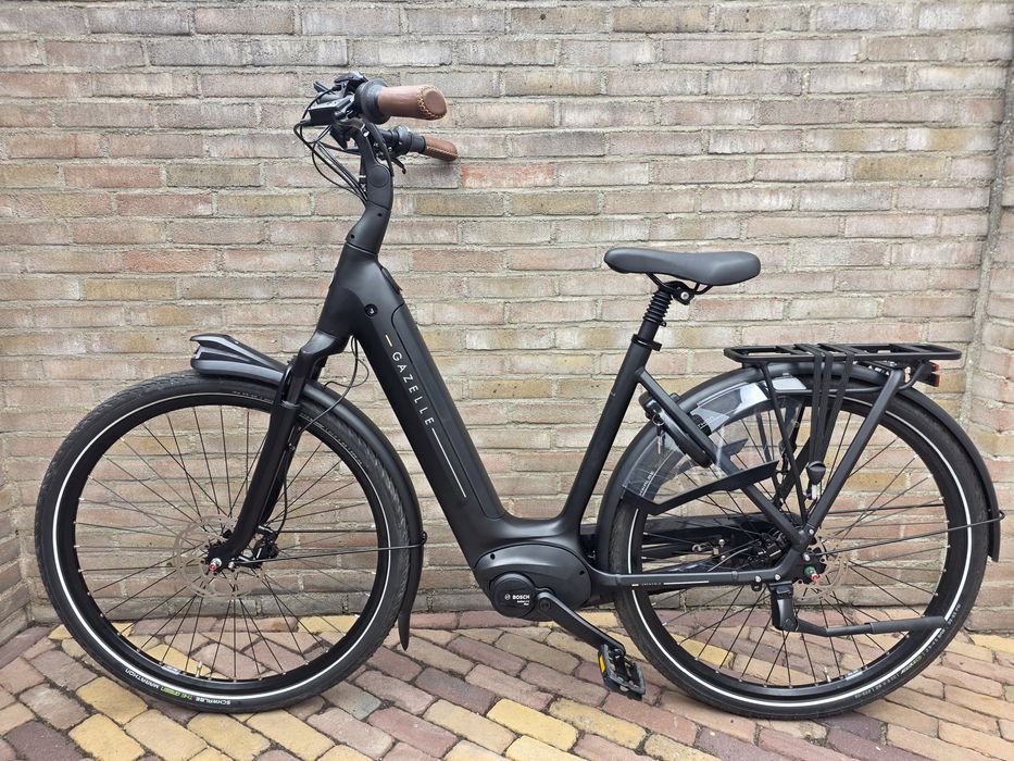 Rower Elektryczny Gazelle Grenoble C8 2026 Kiox Przebieg 21km