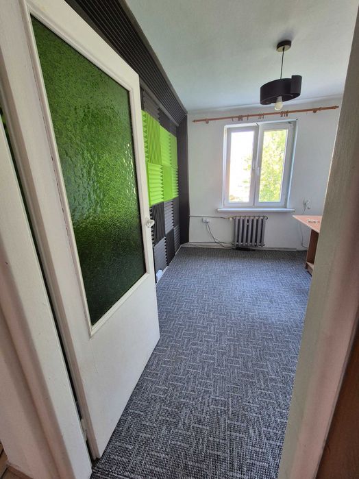 Bezpośrednio 2-pokojowe mieszkanie z balkonem w ścisłym centrum! - Widok 4