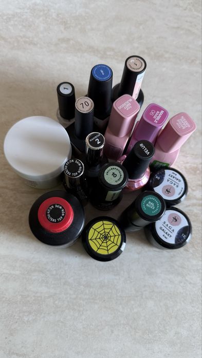 Набір матеріалів для майстра манікюру 16шт за 500грн