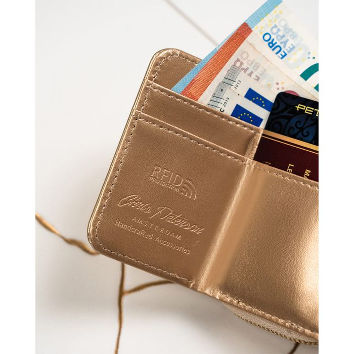 złoty damski portfel rfid z zatrzaskiem - peterson