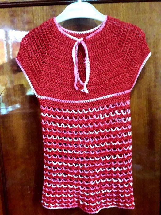 Продам платья 3-5 лет в садик