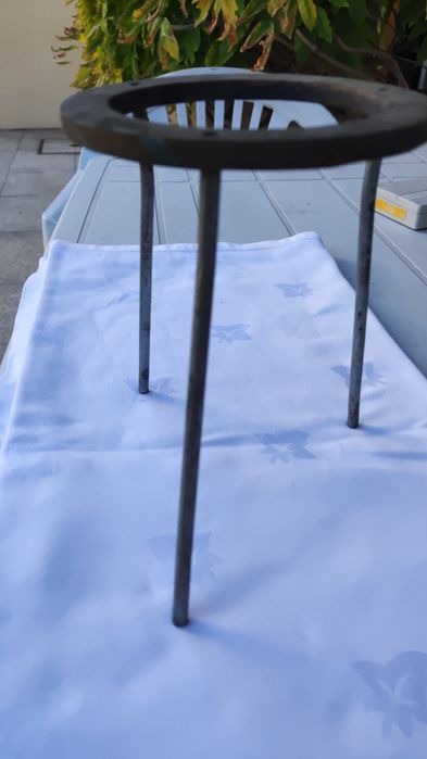 Tripé laboratório medicina dentária