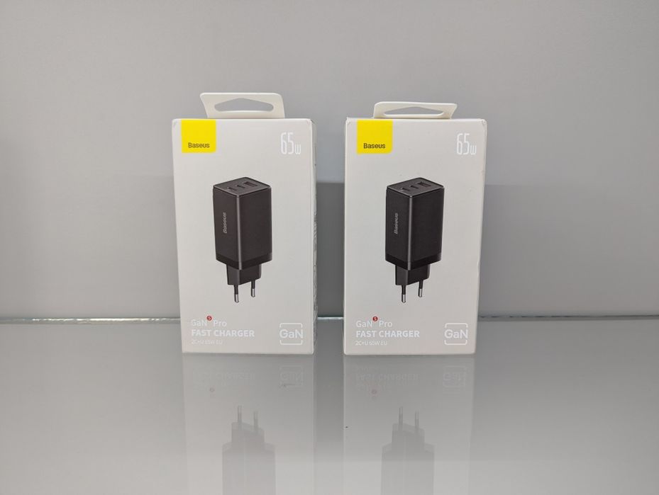 BASEUS GaN5 Pro 65W 2 Type-A + USB Type-C 100W Зарядное Устройство
