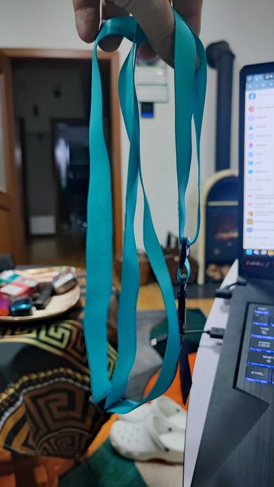 Smycz crossbody do smartfona