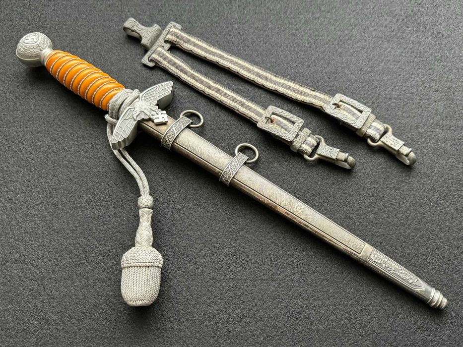 Kordzik Luftwaffe 2 Model “F.W Holler Solingen” z temblakiem I rapcie