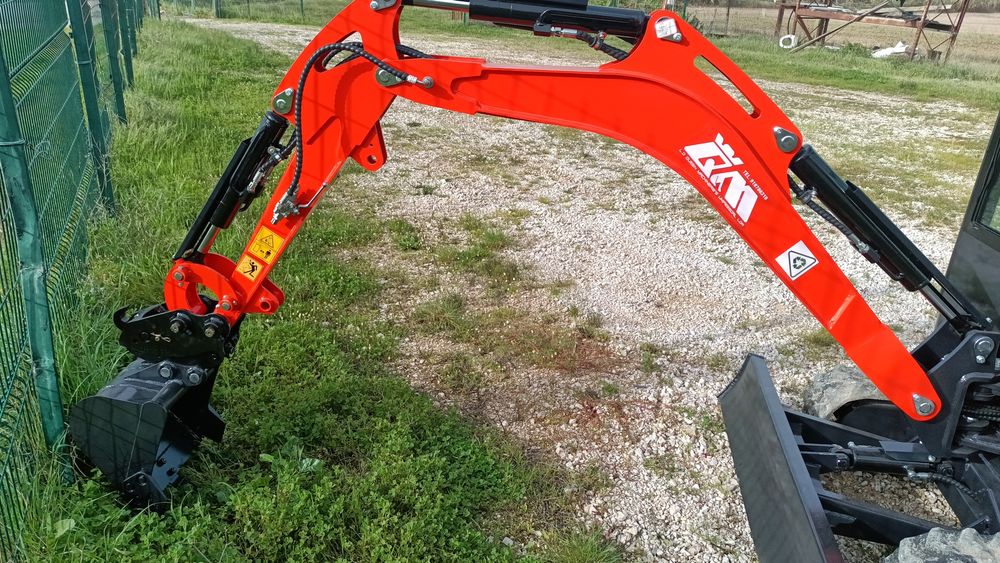 Mini giratória 1800kg  M/Kubota
