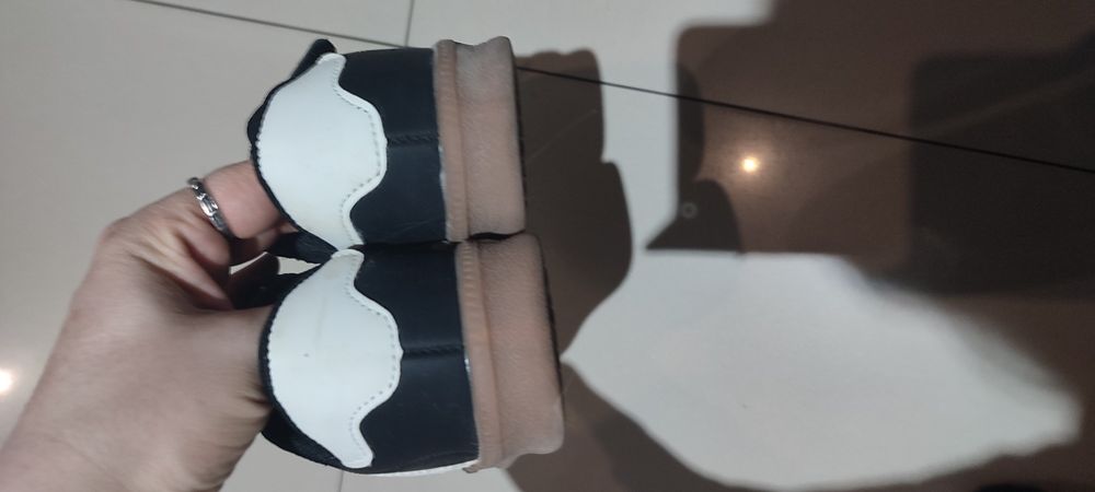 Buty sportowe chłopięce 32