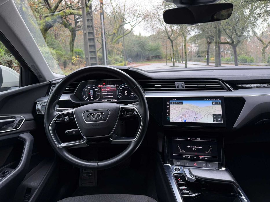 Audi e-tron 50 quattro