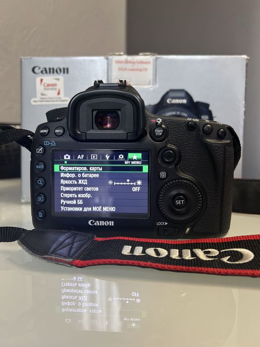 Фотоапарат Canon EOS 5D Mark III
