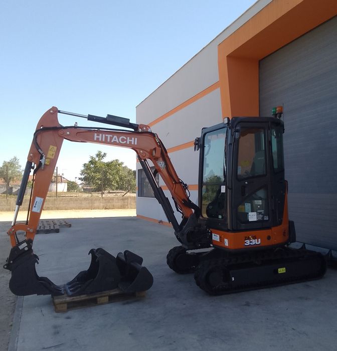 Mini giratória escavadora Hitachi ZX33U