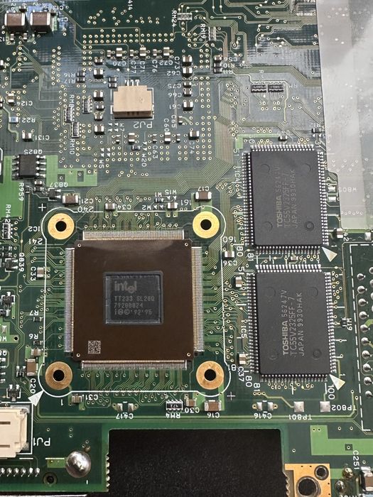 Intel SL28Q TT233 на платі Toshiba S320CDS