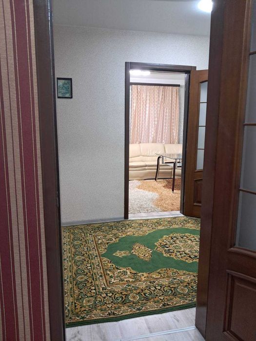 Продам дом с участком 8 сот. Новый евроремонт. Проспект Металлургов. Гараж.