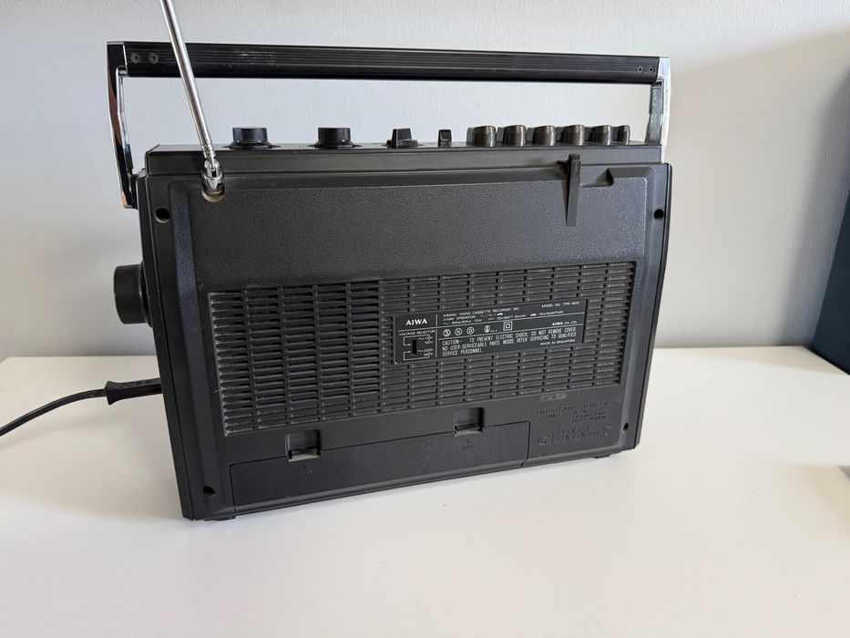 Radiomagnetofon AIVA TPR-180E