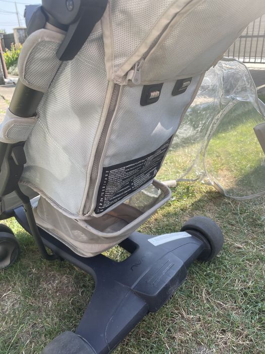 Wózek spacerowy Nuna Pepp z adapterami do fotelika