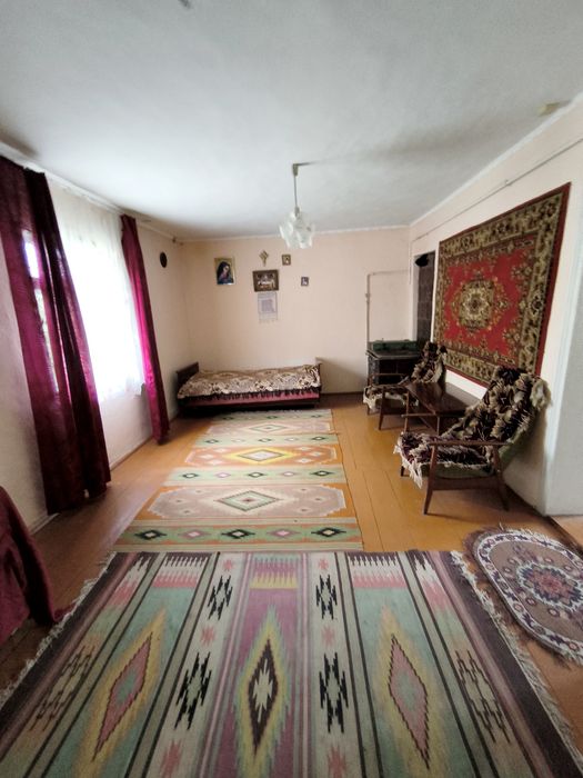 Будинок продаж с Жуків Незалежності