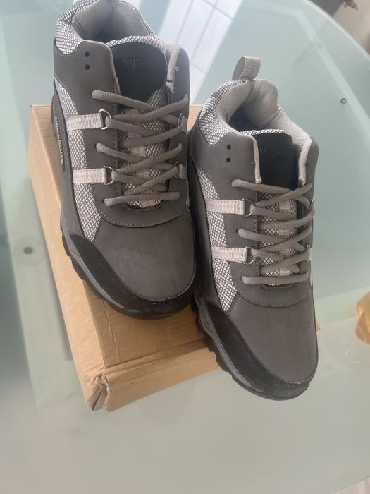 Зимні чоловічі кросівки