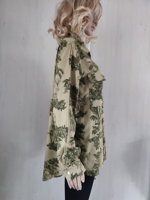 Koszula damska firmy Stradivarius,wiskozowa ,khaki , print drzew ,