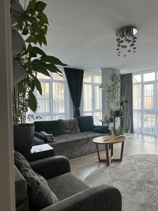 Продається 3 кім квартира у новобудові  вул Шевченка