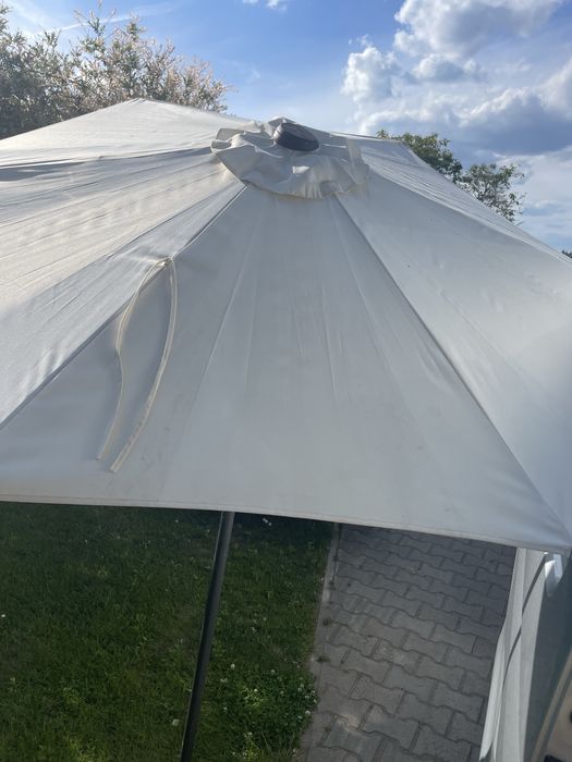 Parasol na ogród marki derby