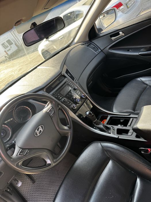 Аренда Hyundai Sonata соната