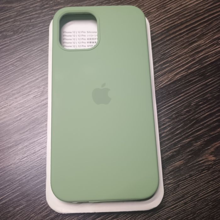 Чехол на iphone12 pro