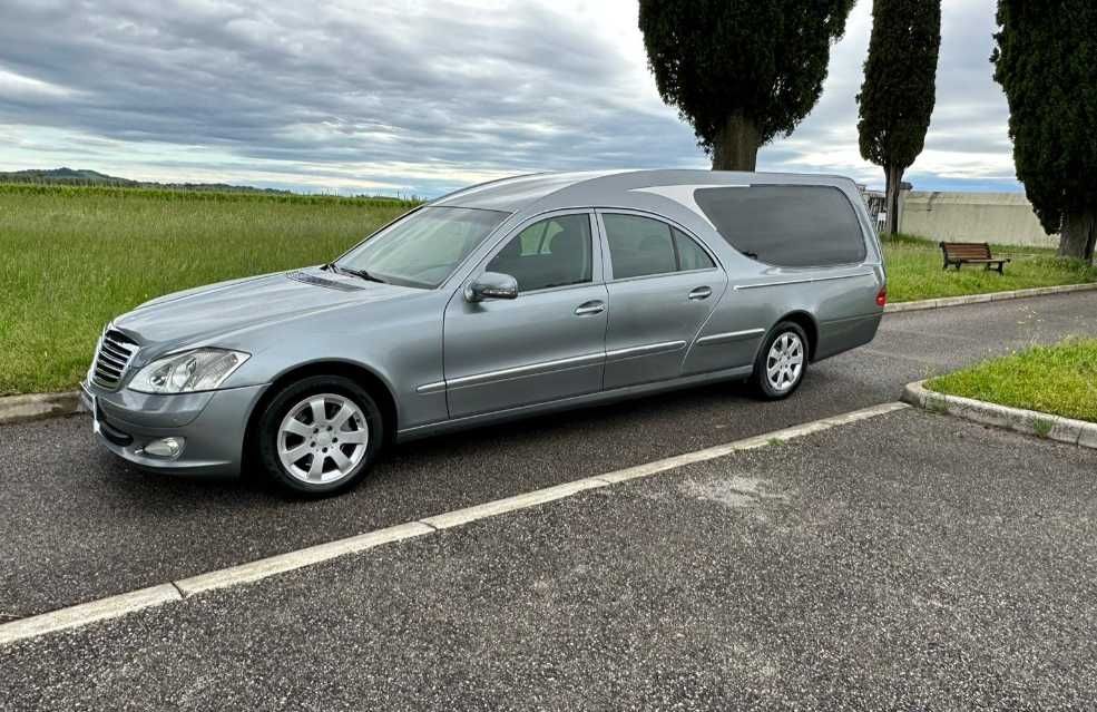 Катафалк Mercedes Benz W 211