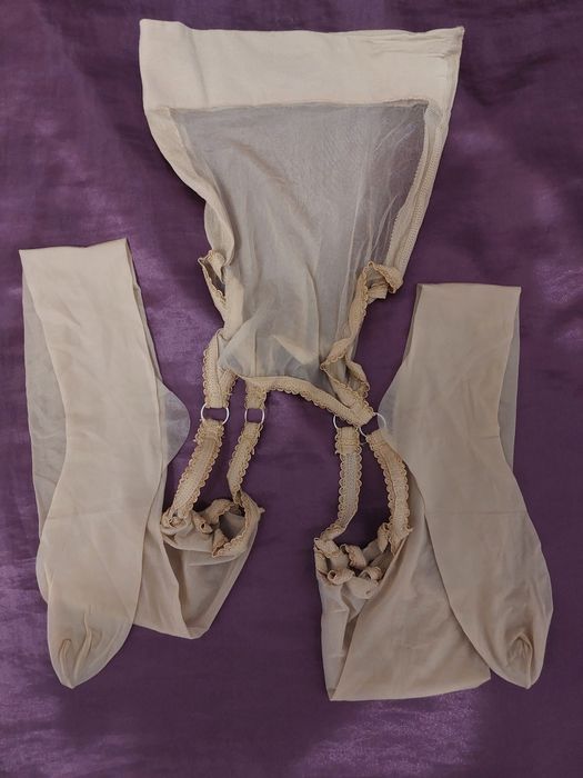 Rajstopy pończochy połysk cielisty