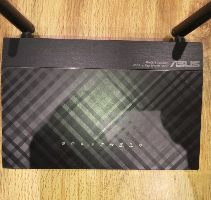 Router Asus RT-AC51U