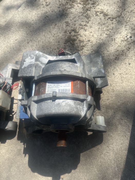 Silnik do pralki haier 1.8A 390W  mca30/64-148Hi