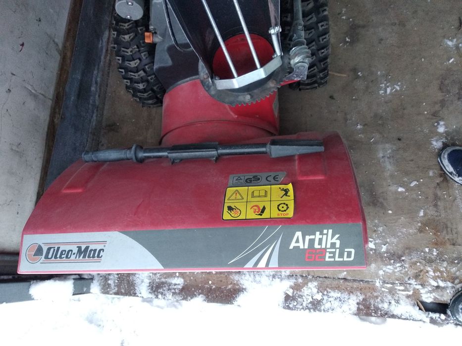Odśnieżarka spalinowa Oleo-Mac ARTIK 62 ELD