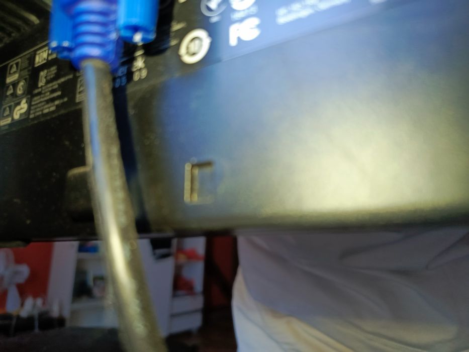 Sprzedam monitor za 200 zł hp