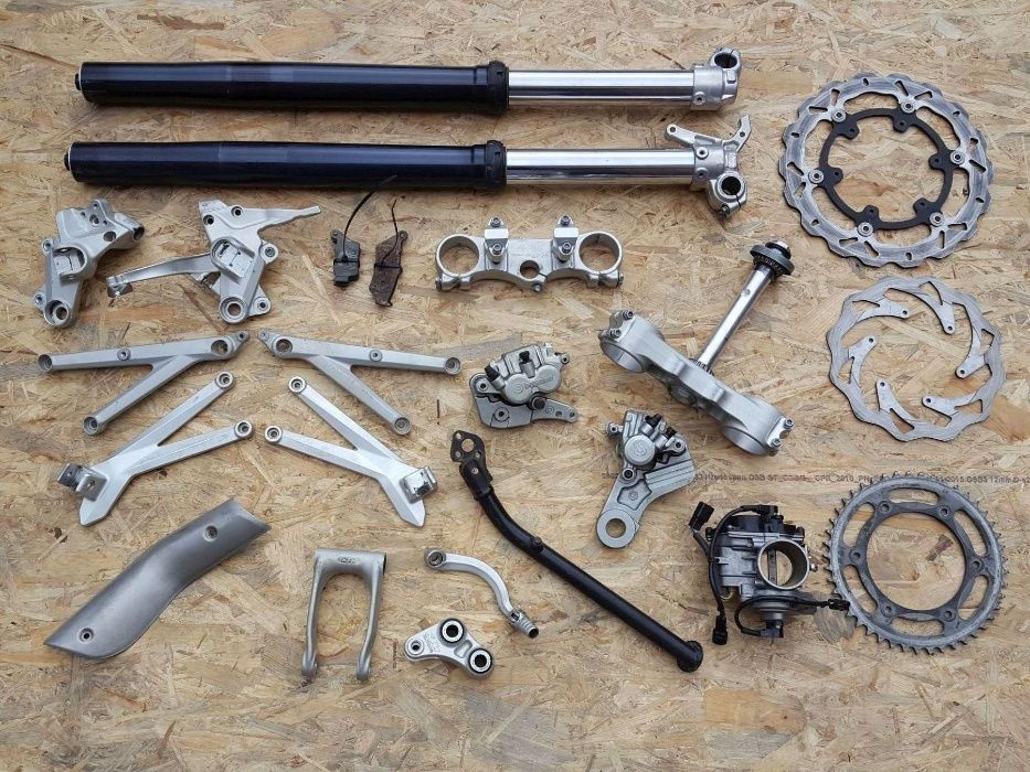 Kanpa Enduro 690 KTM Lagi polka czessci os set owiewka przewod zacisk