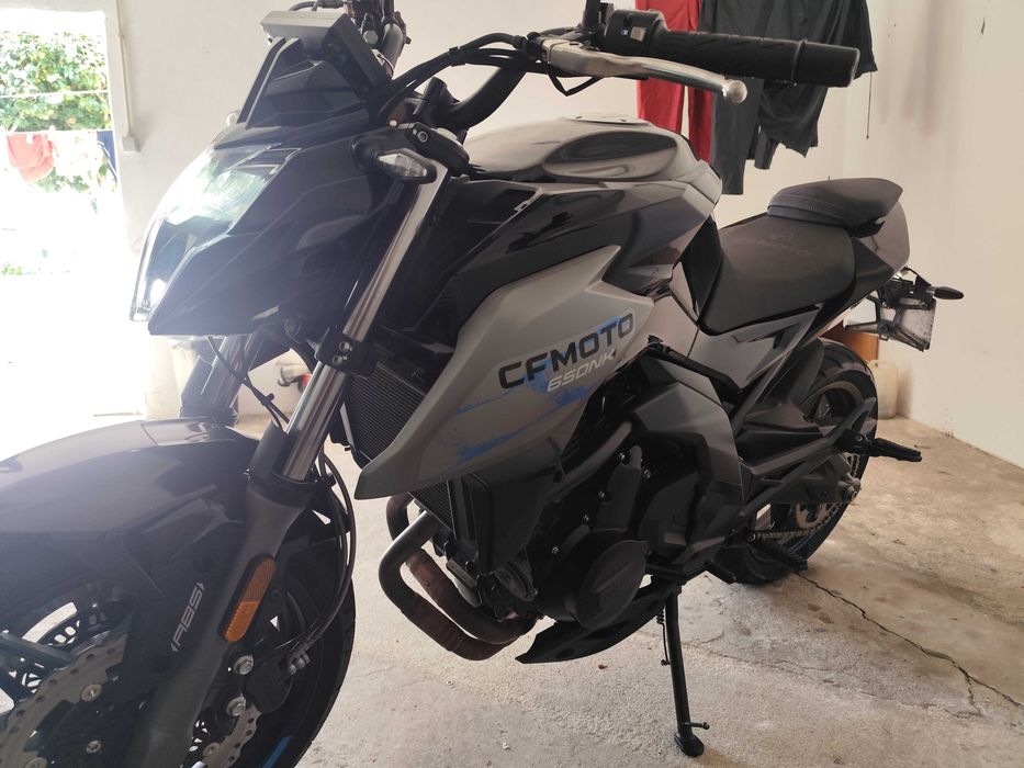 NK 650 com 1 ano e meio de garantia