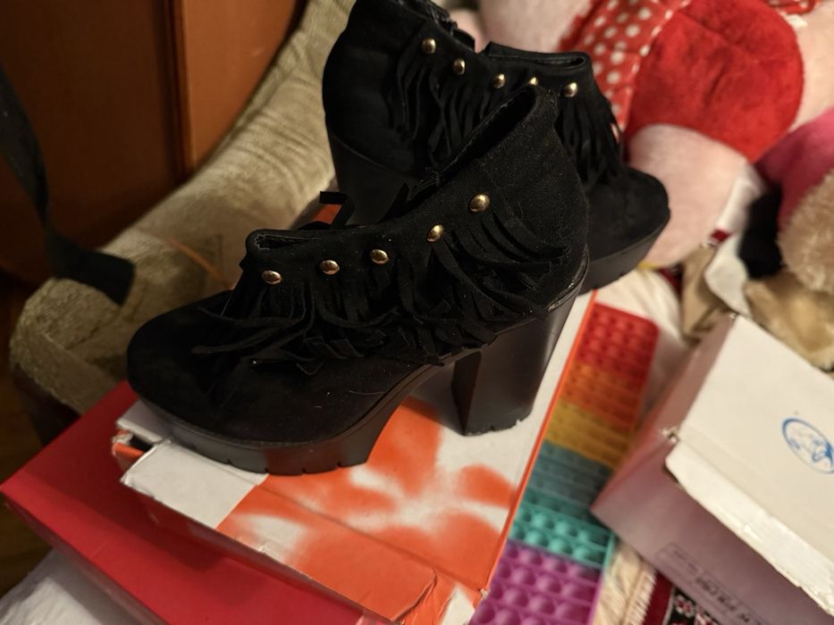 Обувь женская от 30 грн