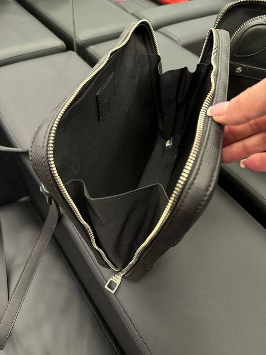 Мужская Сумка Планшетка на длиной ручке Louis Vuitton