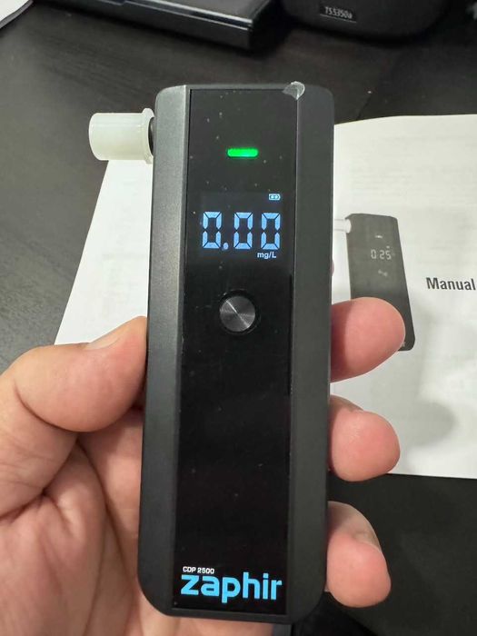 O Zaphir CDP 2500 bafômetro pessoal moderno