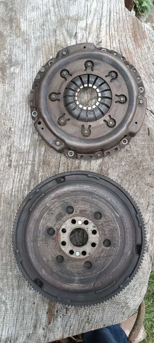 Корзина щеплення з маховиком на Опель омега.