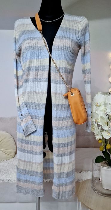 Kardiganek w paski" Atmosfere ".