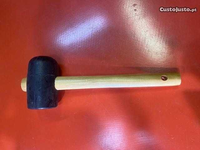 Maço de borracha novo