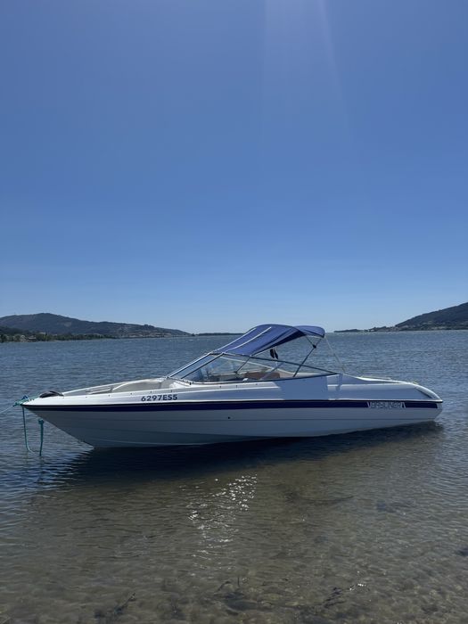 Bayliner 2050 LS para 8 pessoas com motor mercruiser 4.3L