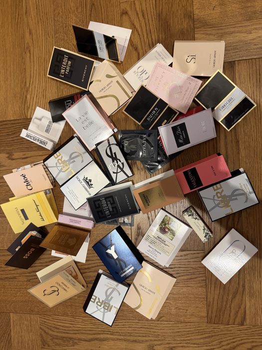 Perfumy rozne rodzaje 32 sztuki