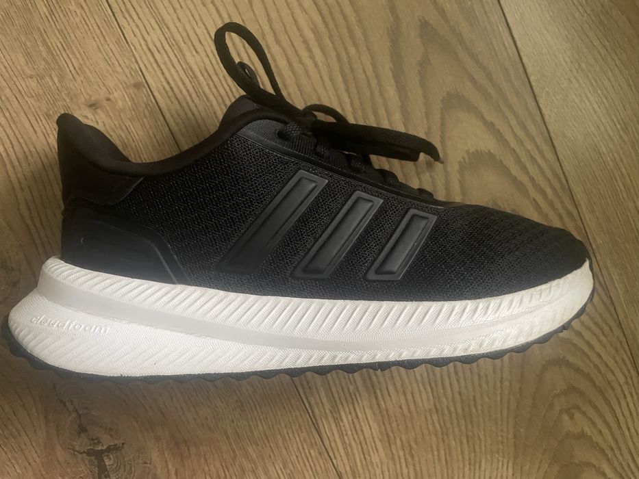 Кросівки Adidas: 1 250 грн. - Кроссовки для города Днепр на Olx