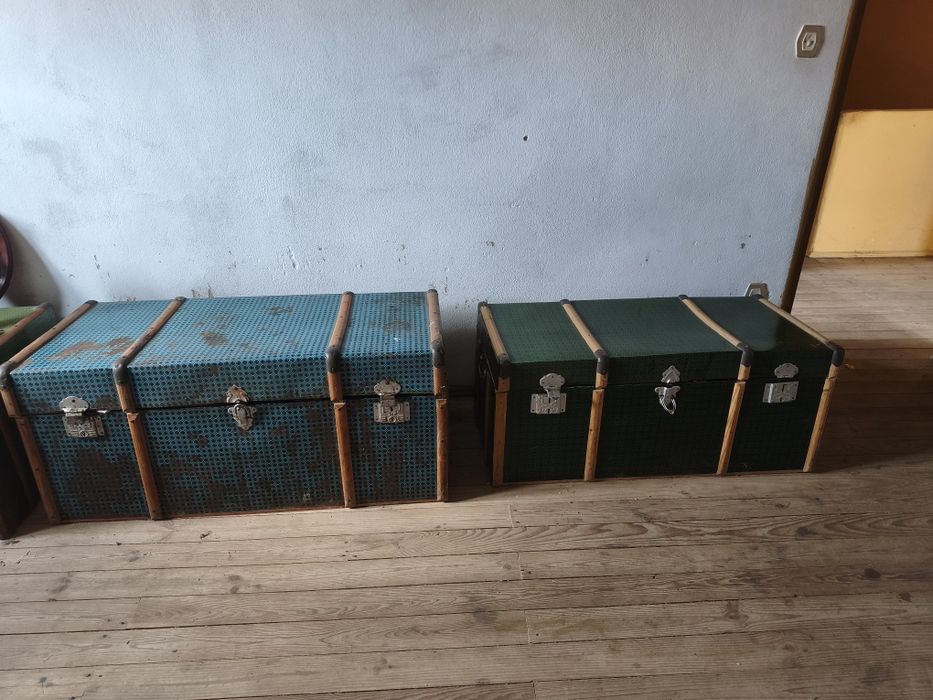 Baús usados , vendidos individualmente