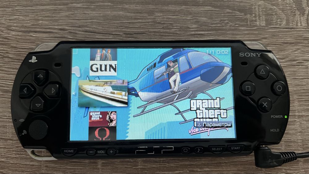 Sony PSP-2008 оригінальна, частково робоча