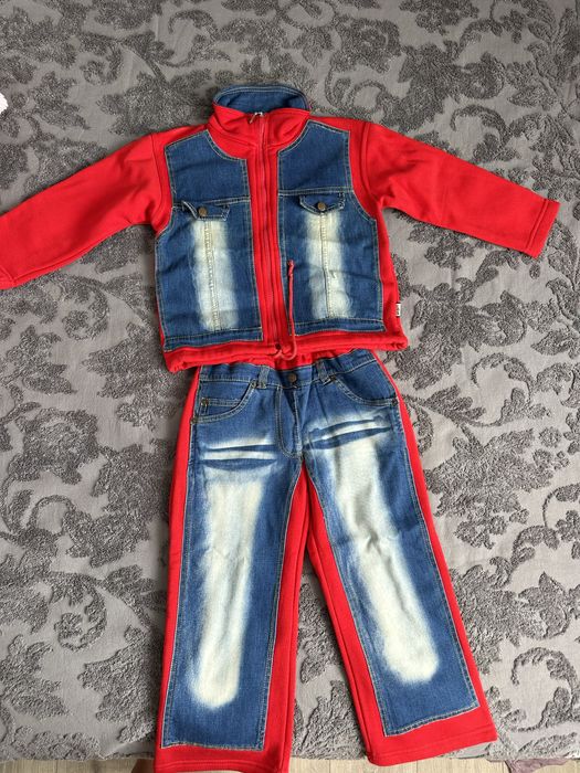 Костюмы Chicco на девочку 5-6 лет. Размер 116.