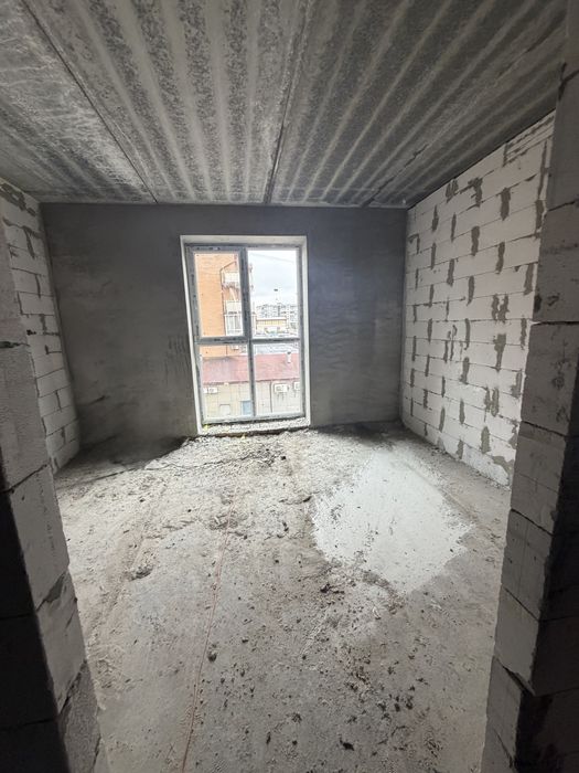 2 кімнатна квартира | 65 м.кв | після будівельників | переуступка
