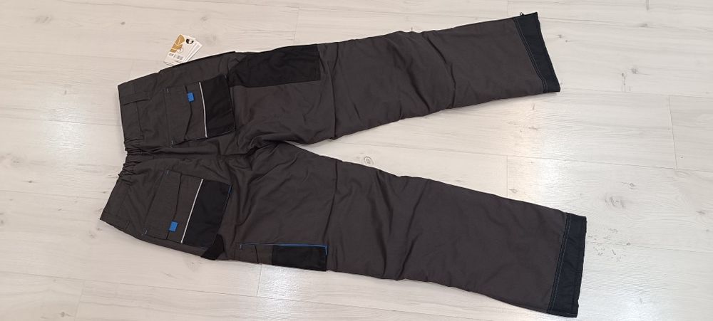 Spodnie robocze, wytrzymałe LH-FMNW-T rozmiar L



Spodnie do pasa ide