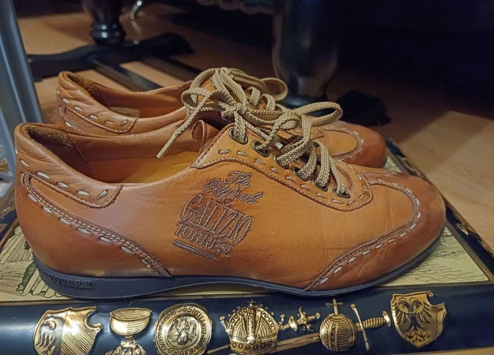 Buty wloskie skóra Galizio Torresi rozm.40