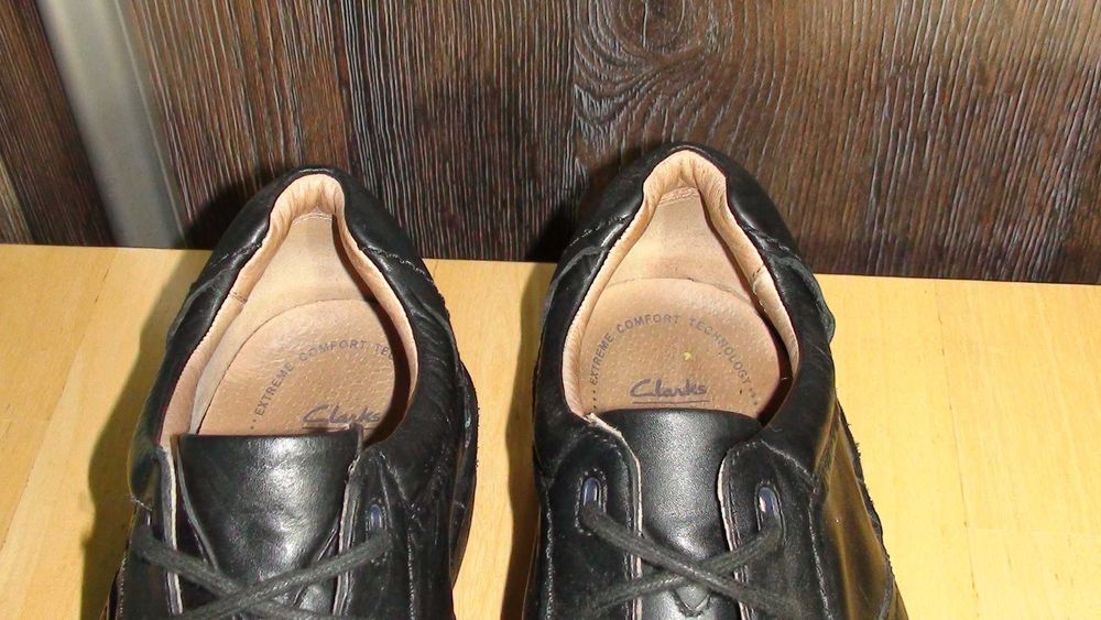 Clarks - шкіряні кросівки туфлі